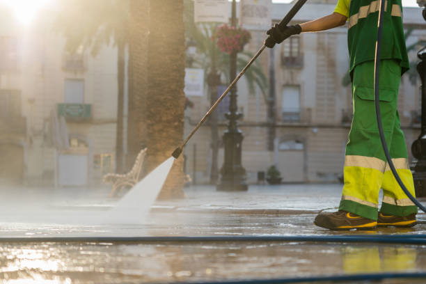 Best Pool Deck Cleaning  in Las Lomas, CA